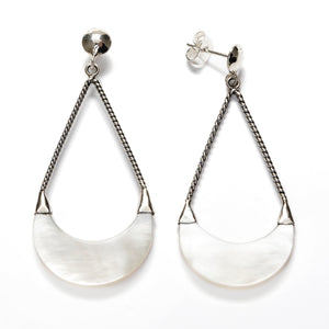 Pendientes Ona en Plata de Ley 925 y Nácar – Inspiración Marina