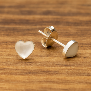 Pendientes Amor en Plata de Ley –  Corazón pequeño con abalón, nácar, coral y ónix