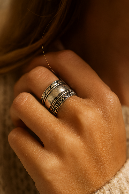 Anillo Afrodita de Plata 925 – Minimalista y elegante