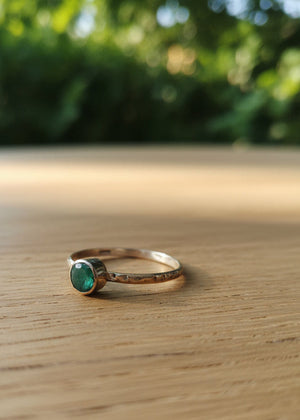 Anillo Vega Esmeralda